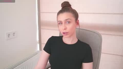 Snapshot of nikaletta chatting on 13, 5, 2026 Nika online show from 13, 5, 2026