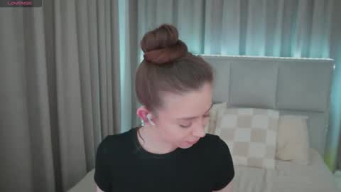 Snapshot of nikaletta chatting on 13, 5, 2026 Nika online show from 13, 5, 2026