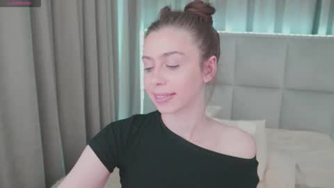 Snapshot of nikaletta chatting on 15, 5, 2026 Nika online show from 15, 5, 2026