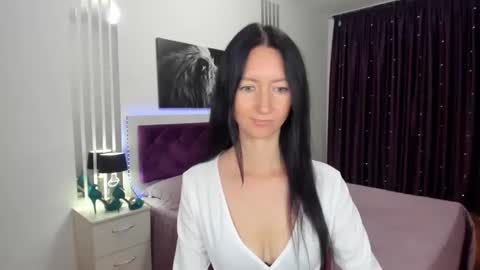 NikaLewis online show from 28, 9, 2025