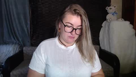 Nika online show from 20, 10, 2025