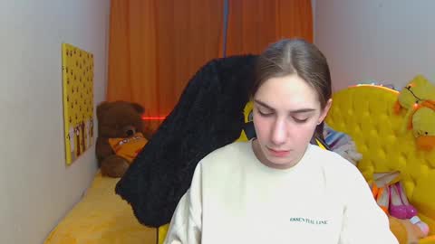 nikastarkk online show from 18, 2, 2025