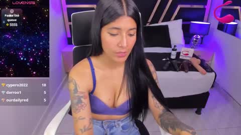 Niki online show from 4, 2, 2025