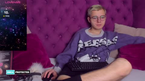 Niki online show from 5, 1, 2025