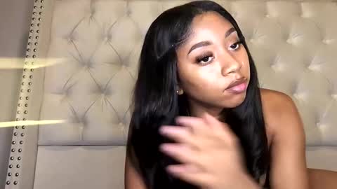 Snapshot of nikkib333 chatting on 5, 2, 2025 NikkiB online show from 5, 2, 2025