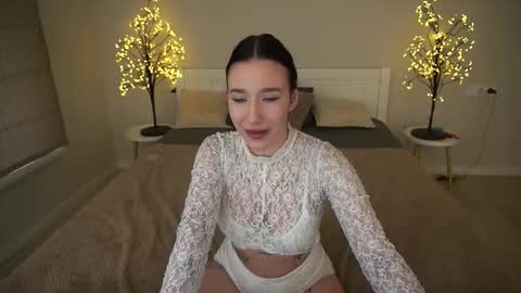 Nikki online show from 23, 9, 2025