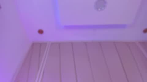 Nikki  online show from 14, 2, 2025