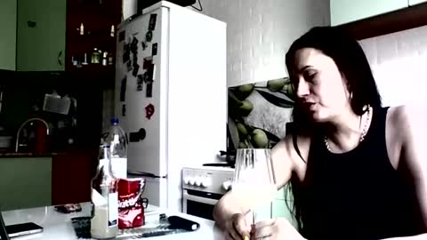 nikkikoks online show from 15, 4, 2026