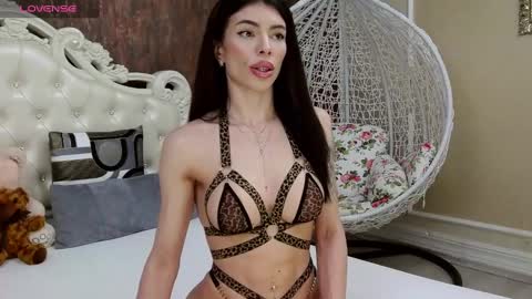 Nikky online show from 22, 1, 2025