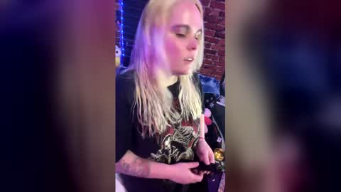 nikkixxxslamms online show from 19, 4, 2026