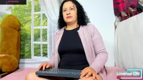 Snapshot of nikol32__ chatting on 18, 4, 2026 dayan online show from 18, 4, 2026