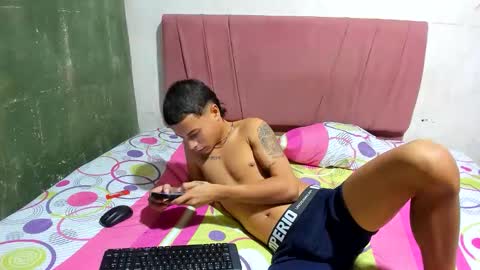 Snapshot of nikol_couple chatting on 1, 5, 2026 nikol_couple online show from 1, 5, 2026