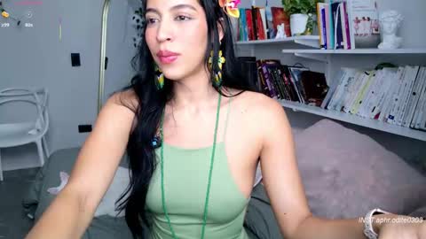 Nicole cam online show from 5, 2, 2026