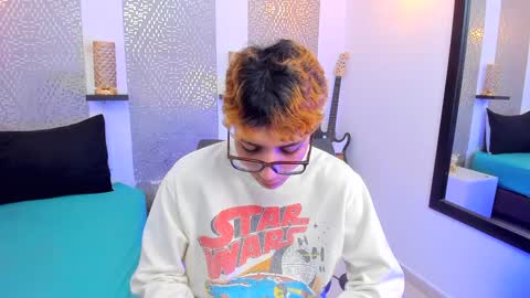 Snapshot of nikolay_gregori chatting on 22, 12, 2024 online show from 22, 12, 2024