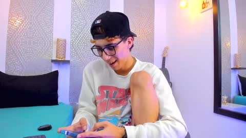 Snapshot of nikolay_gregori chatting on 22, 12, 2024 online show from 22, 12, 2024