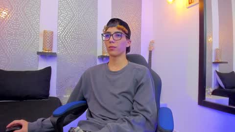 Snapshot of nikolay_gregori chatting on 3, 1, 2025 online show from 3, 1, 2025