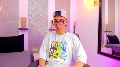 Snapshot of nikolay_gregori chatting on 10, 1, 2025 online show from 10, 1, 2025