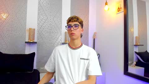 Snapshot of nikolay_gregori chatting on 12, 1, 2025 online show from 12, 1, 2025