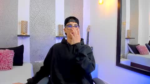 Snapshot of nikolay_gregori chatting on 22, 1, 2025 online show from 22, 1, 2025