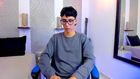 Snapshot of nikolay_gregori chatting on 26, 1, 2025 online show from 26, 1, 2025