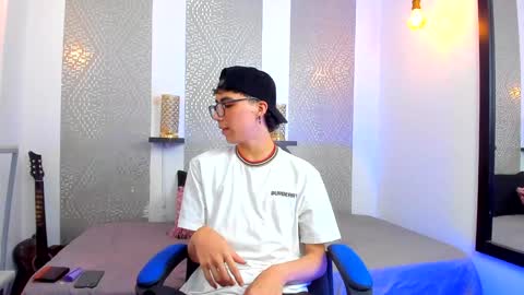 Snapshot of nikolay_gregori chatting on 3, 2, 2025 online show from 3, 2, 2025