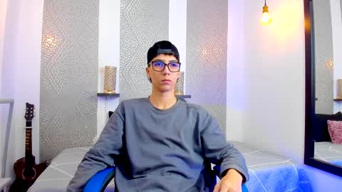 Snapshot of nikolay_gregori chatting on 4, 2, 2025 online show from 4, 2, 2025