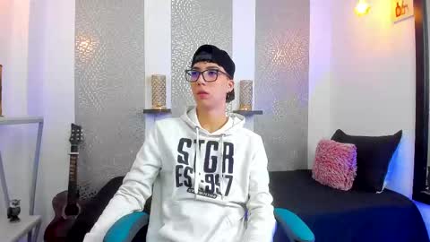 Snapshot of nikolay_gregori chatting on 13, 2, 2025 online show from 13, 2, 2025