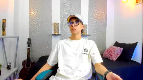 Snapshot of nikolay_gregori chatting on 16, 2, 2025 online show from 16, 2, 2025