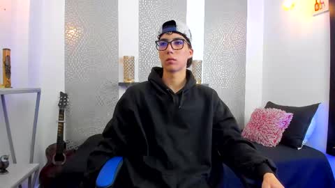 Snapshot of nikolay_gregori chatting on 27, 2, 2025 online show from 27, 2, 2025