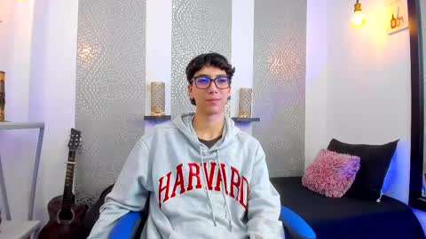 Snapshot of nikolay_gregori chatting on 28, 2, 2025 online show from 28, 2, 2025