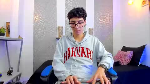 Snapshot of nikolay_gregori chatting on 28, 2, 2025 online show from 28, 2, 2025