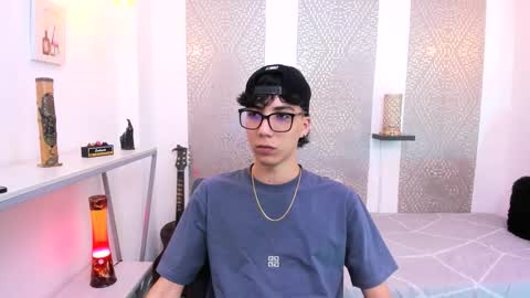 Snapshot of nikolay_gregori chatting on 15, 9, 2025 online show from 15, 9, 2025