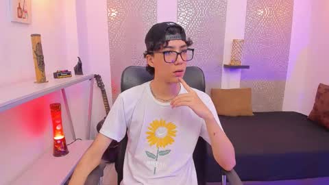 Snapshot of nikolay_gregori chatting on 15, 10, 2025 online show from 15, 10, 2025