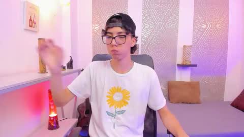 Snapshot of nikolay_gregori chatting on 16, 10, 2025 online show from 16, 10, 2025