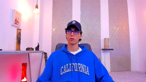 Snapshot of nikolay_gregori chatting on 19, 10, 2025 online show from 19, 10, 2025