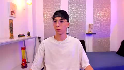 Snapshot of nikolay_gregori chatting on 4, 11, 2025 online show from 4, 11, 2025