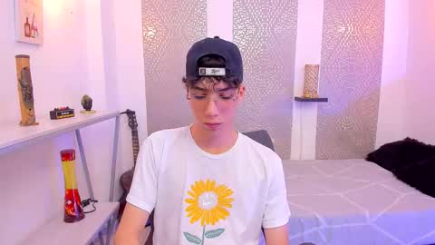 Snapshot of nikolay_gregori chatting on 11, 11, 2025 online show from 11, 11, 2025