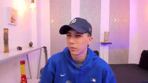 Snapshot of nikolay_gregori chatting on 17, 11, 2025 online show from 17, 11, 2025