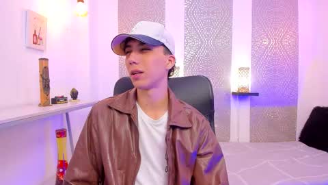 Snapshot of nikolay_gregori chatting on 21, 11, 2025 online show from 21, 11, 2025