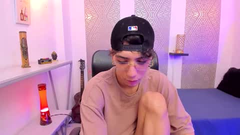 Snapshot of nikolay_gregori chatting on 24, 11, 2025 online show from 24, 11, 2025