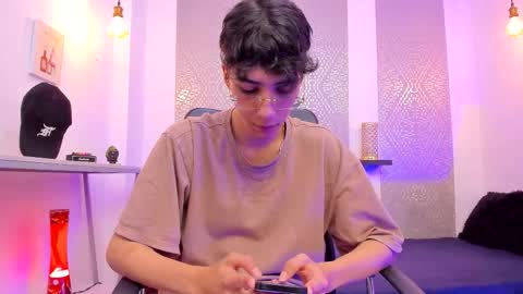 Snapshot of nikolay_gregori chatting on 26, 11, 2025 online show from 26, 11, 2025