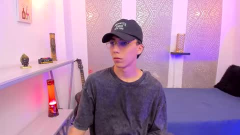 Snapshot of nikolay_gregori chatting on 1, 12, 2025 online show from 1, 12, 2025