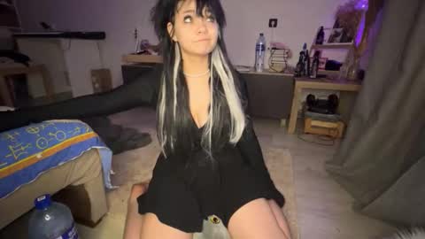 nikoli_naw online show from 22, 12, 2025