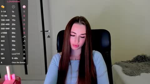 Snapshot of nikoll_s chatting on 20, 9, 2025 online show from 20, 9, 2025