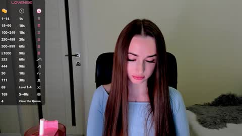 Snapshot of nikoll_s chatting on 22, 9, 2025 online show from 22, 9, 2025