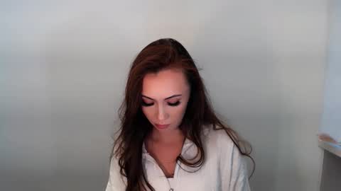 nikonara_ online show from 6, 11, 2025