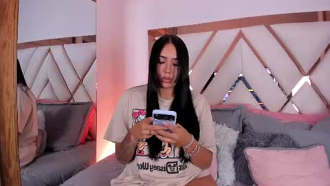niky_vega1 online show from 1, 7, 2026