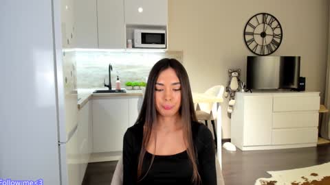 Bella online show from 26, 1, 2025