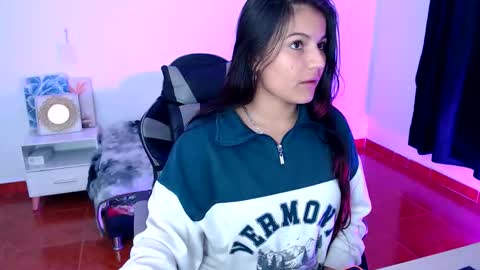 nina__777 online show from 21, 12, 2025