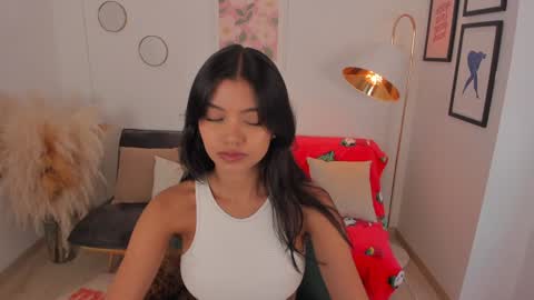 NINA online show from 5, 12, 2024